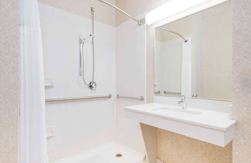 Gillette Hotel | Wingate by Wyndham Gillette