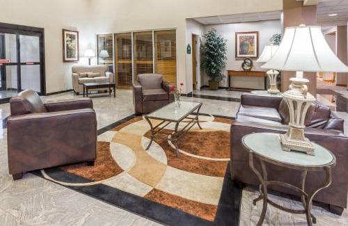 Joliet Hotel | Wingate by Wyndham Joliet