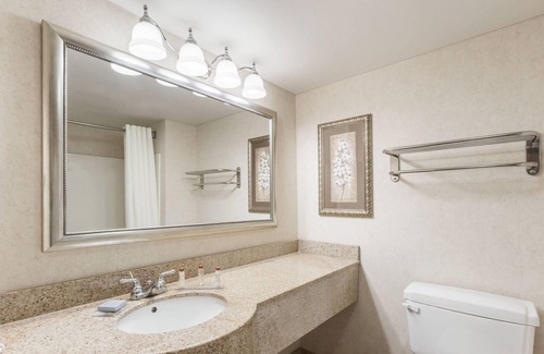 Joliet Hotel | Wingate by Wyndham - Joliet