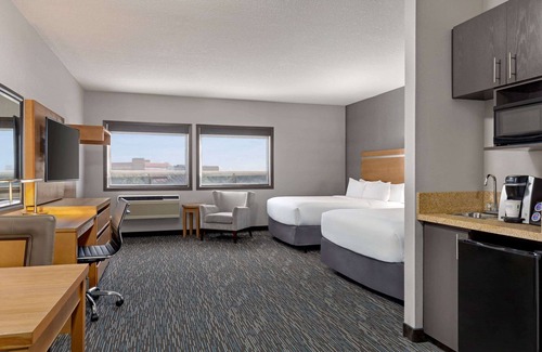 Downtown Hotel | Wingate by Wyndham Lethbridge