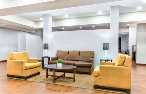 Longview Hotel | Wingate by Wyndham Longview North