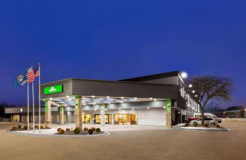 Troy Hotel | Wingate by Wyndham Troy