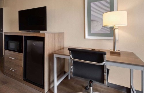 Troy Hotel | Wingate by Wyndham Troy
