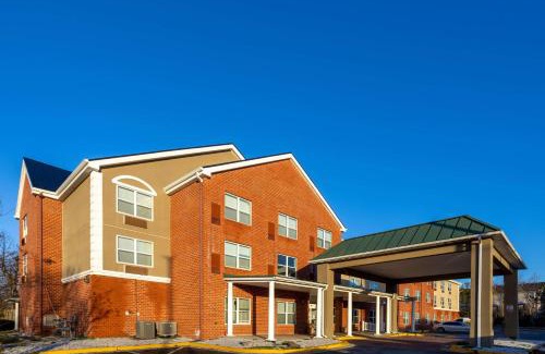 Waldorf Hotel | Wingate by Wyndham Waldorf - Washington DC Area