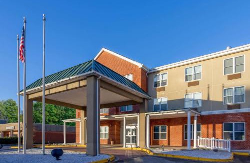 Waldorf Hotel | Wingate by Wyndham Waldorf - Washington DC Area