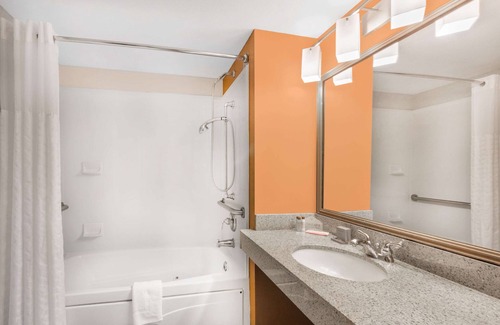 West Monroe Hotel | Wingate by Wyndham West Monroe