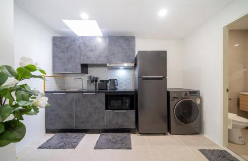 Nong Chaeng House | Wink 3 Patong Beach Phuket sleep 8