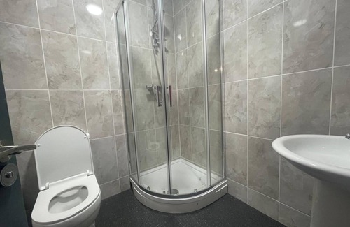 Ashton-under-Lyne Apartment | Winners Inn Comfort Environment, in Manchester