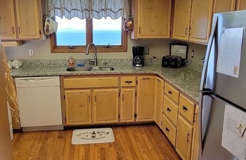 Piper Gap House | "Winnie's Retreat." Fantastic Mountain View