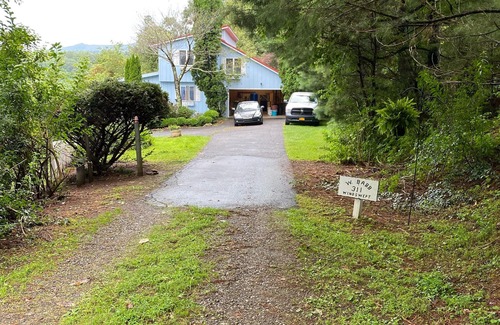 Piper Gap House | "Winnie's Retreat." Fantastic Mountain View