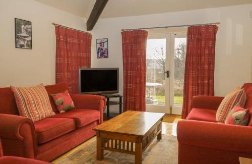 Low Newton House | Winster Fields