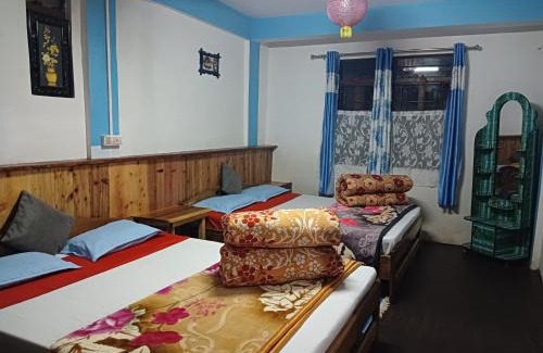 Rishop House | Winter Inn Homestay