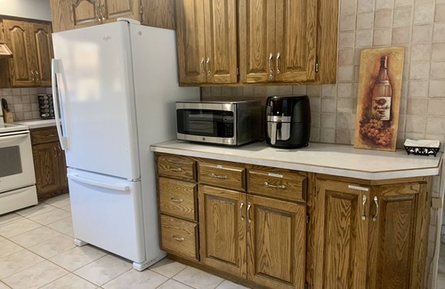 Prescott House | Winter Wonderland Getaway. Whole home with private entrance, yard, parking.