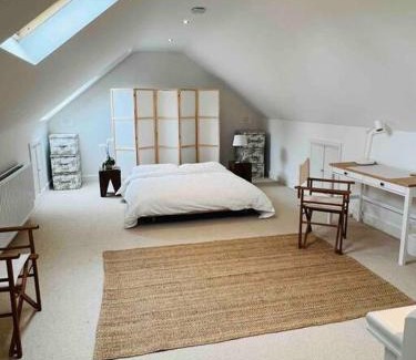 Enniskerry Apartment | Winton Grove – for outdoor and tennis enthusiasts