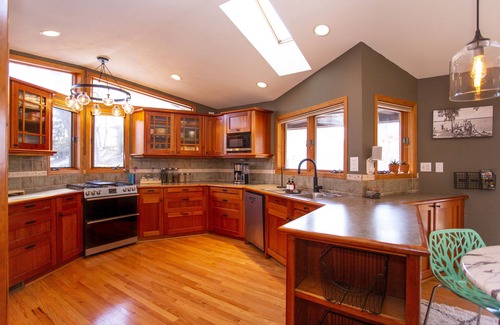 Lake Mills Cottage | Wisconsin Dream! Lakeside Cottage - Sunset Views over Rock Lake