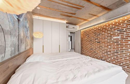 Trakata Apartment | Wisdom SeaView Apartament Free Parking,AC and Beach Access