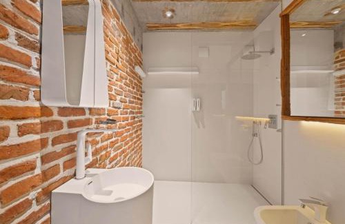 Trakata Apartment | Wisdom SeaView Apartament Free Parking,AC and Beach Access