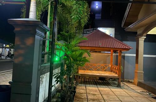 Wangi-Wangi Hotel | Wisma Maharani