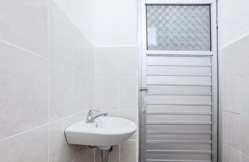 Lubuklinggau Hotel | Wisma Silampari Mitra RedDoorz
