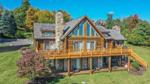 McHenry House | Wispy Business