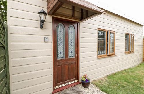 Highbridge House | Wisteria Chalet