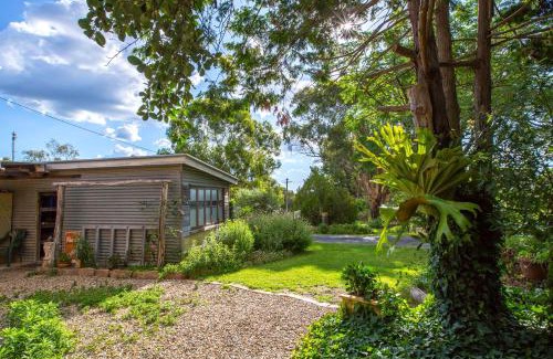 Wyberba Ski Chalet | Wisteria Cottage