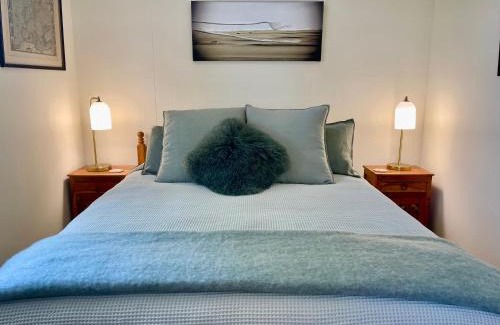 Russell Apartment | Wisteria Cottage