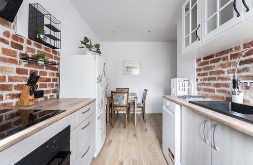 Oliwa Apartment | Wita Stwosza Apartment Gdańsk by Renters