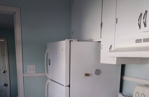 Waycross Cottage | With in walking and seeing of Waycross Hospital