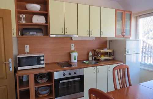 Samokov Apartment | With mountain views, Panoramic Apartment 301 in Eagle Rock Complex