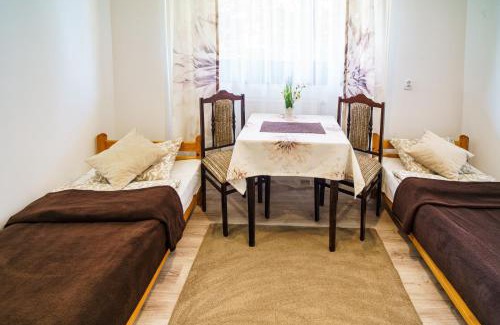 Bobrka House | Witraż noclegi Bieszczady