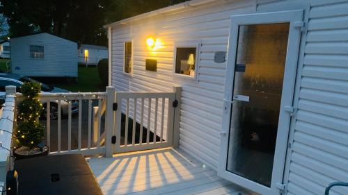 Berwick-upon-Tweed Apartment | WL56 - FREE WIFI -Amazing Cosy Three Bedroom Mobile Home with DECKING Haggerston CASTLE Holiday Park - ENTERTAINMENT PASSES NOT INCLUDED!