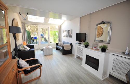 Groot Valkenisse House | Woeste Hoeve 114