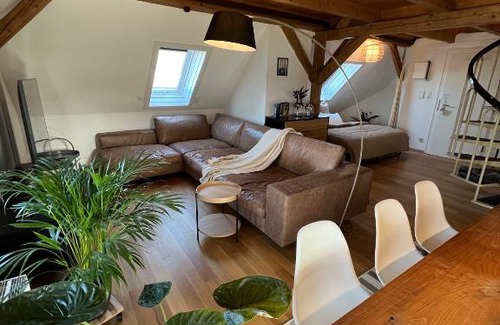Bregenz Apartment | Wohlfühl Loft - Seenähe, Boxspringbett, Küche