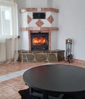 Schwoerstadt Apartment | Wohnen auf Zeit - perfekt für Grenzgänger, Wochenend-Heimkehrer und Berufsreisende