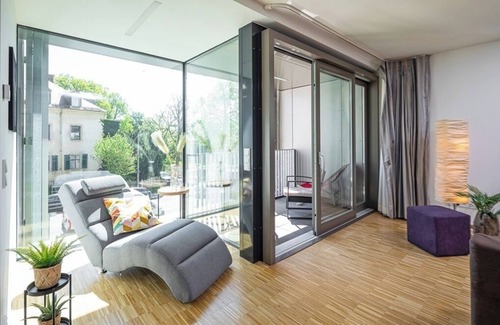 Loschwitz Apartment | Wohnfühlen in Dresden! Wohnen Sie in Einem der Bekanntesten Baudenkmale Dresdens