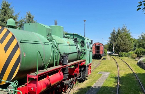 Pasewalk RV Rental | Wohnmobil Stellplatz/caravan 2 - Lokschuppen Pasewalk - Natur-camping