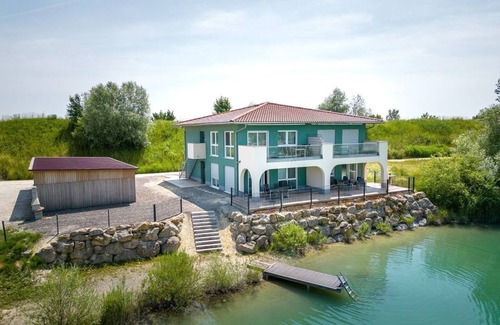 Leipheim Apartment | Wohnung E1 im Erdgeschoss Gemütlich im Mediterranen Stil Eingerichtet