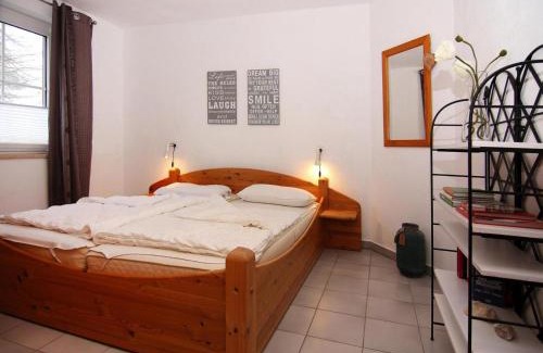 Wenkendorf Apartment | Wohnung in Wenkendorf mit Garten, cleaning included