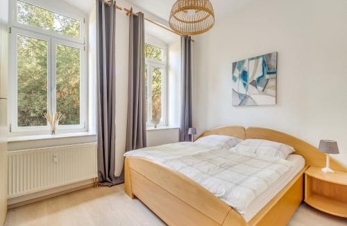 Grunhainichen Villa | Wohnung mit großer Gemeinschaftsterrasse, cleaning included