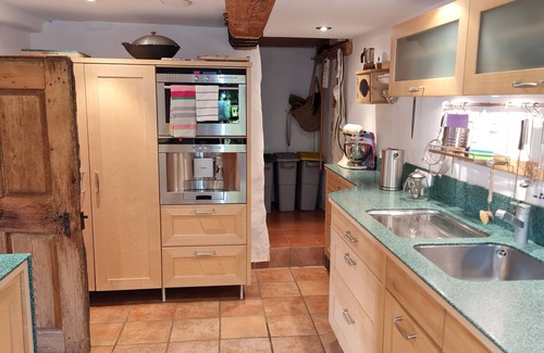 Schofweg House | Woidhouse - all-ecological hut feeling with comfort