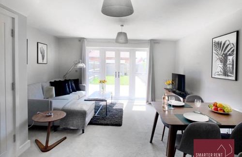 Wokingham Apartment | Wokingham - 2 Bed House with parking and garden