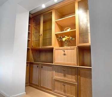 Wokingham Apartment | Wokingham - 2 Bedroom Maisonette - With Parking