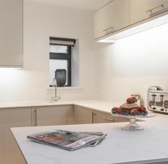 Wokingham Apartment | Wokingham - 2 Bedroom - Refurbished 1st Floor Flat