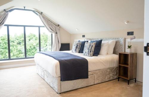 Potter Brompton House | Wold View