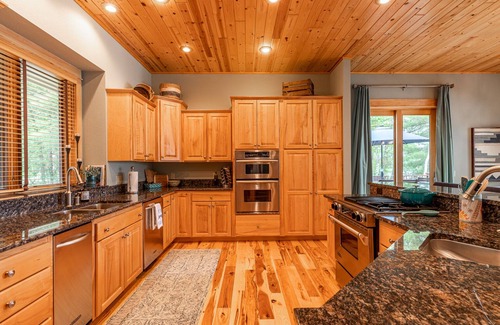 Crosslake House | WOLFCROSS - Lakefront Retreat on Whitefish Chain - 5BR 4 Bath
