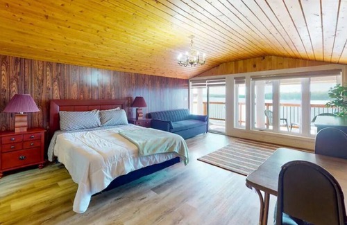 Wollaston Other | Wollaston Castle with a Gorgeous Waterfront