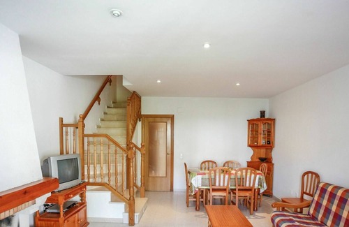 L'Hospitalet de l'Infant House | Wonderful villa for 6 guests with pool, TV, patio and parking