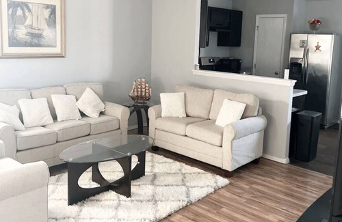 Oklahoma City House | Wondeful Wilshire with King bed