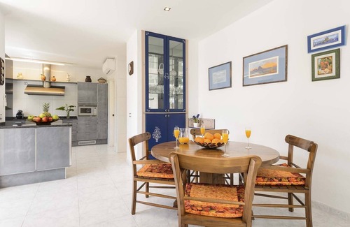 San Antonio Bay Villa | Wonderful Ibiza Villa | 5 Bedrooms | Villa Demario | Close to Bars & Nightlife.
